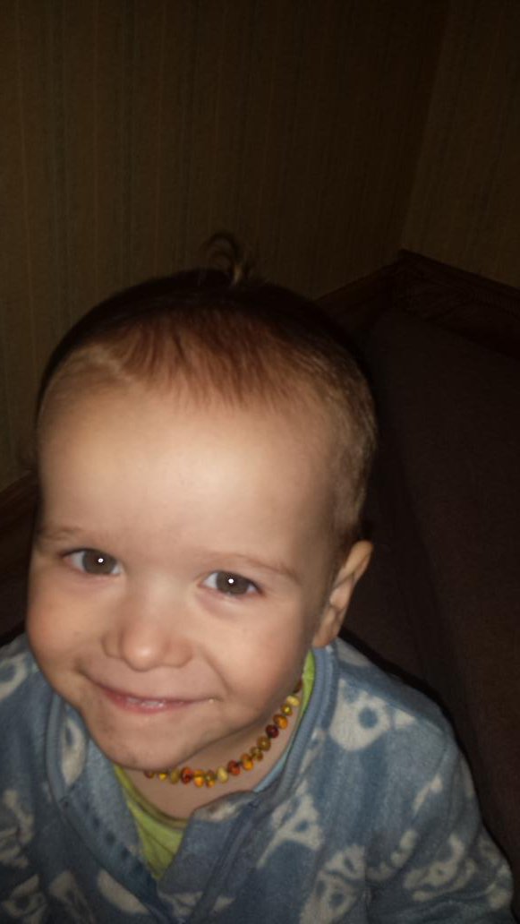 SivvyBird's tweet photo. Never mind the cheeky grin, check out his #doublecrown #curl #firstcurl https://t.co/1kAs9OyJvx