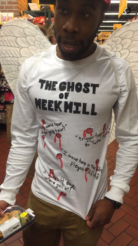 MissFeisty26's tweet image. 😭😭 #RIPMeek RT @SoundsLikeCOREY: My boy Ryan won best costume for me this year.