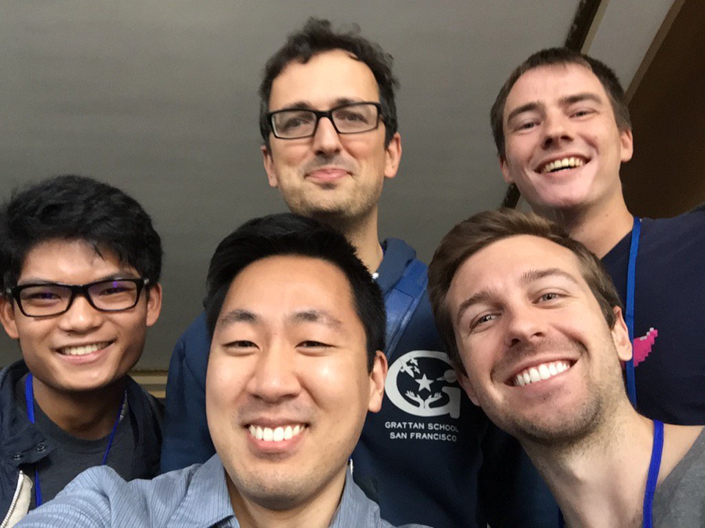 gregheo's tweet image. RW team at #swiftsummit !