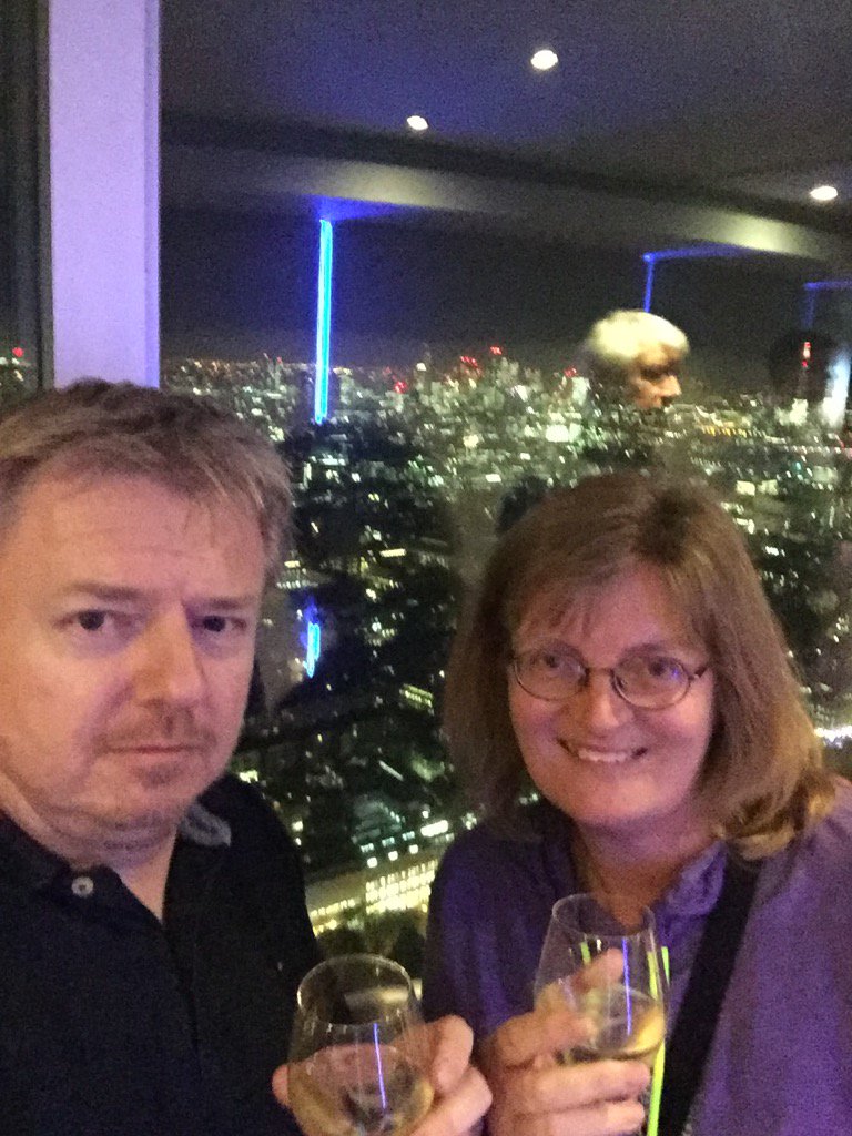 alan_johnson's tweet photo. #bttower #cool https://t.co/Hob0tyQ7ga