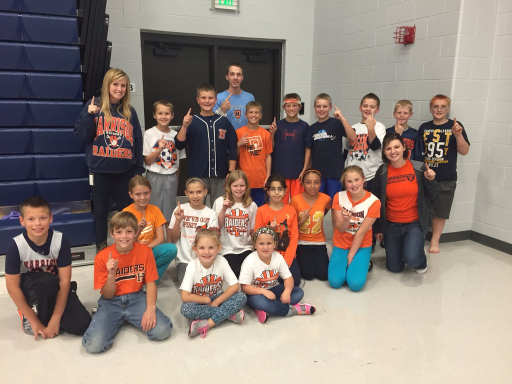 kbwhitesides's tweet photo. WYE is spirited in our blue and orange and wish the HHS soccer team good luck!!! @WYEPrincipal @TSCSuper #TSCSchools https://t.co/UftCgkXOx3