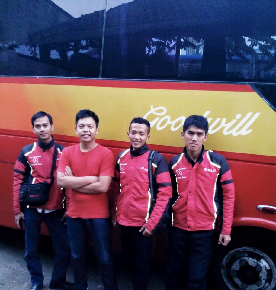 goodwill_mania's tweet photo. komunitas bus goodwill https://t.co/99eOFRJSQ3