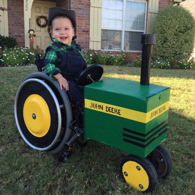 blvdmobility's tweet photo. Trick-or-Treat! Get Halloween ready with these last minute costume ideas and safety tips! https://t.co/2gcxtleMzg https://t.co/eyNhkLypSg