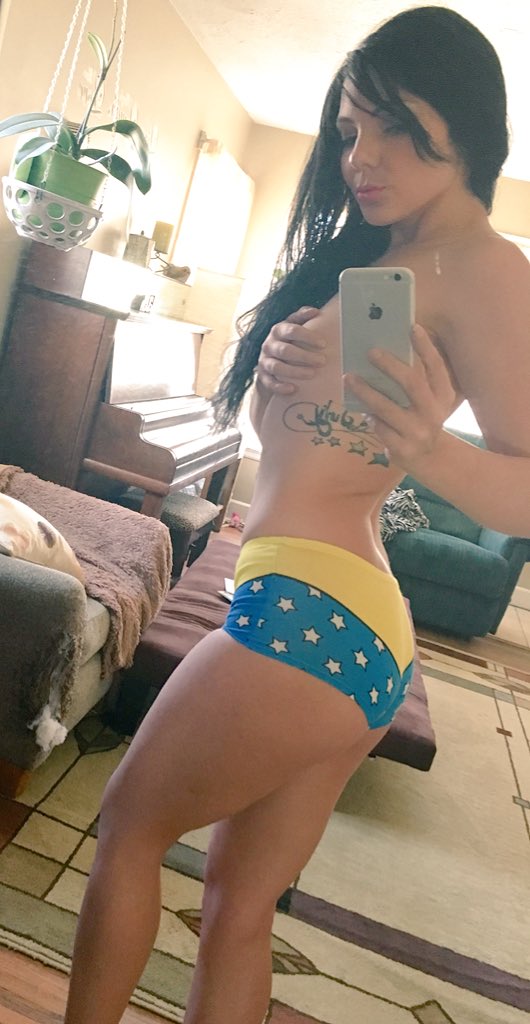 https://t.co/n6NOy711rr The Contest We all Waited For #MissFriskyFriday @TheFriskyFriday! R/T & Like pretty please💕 https://t.co/z9U245NNaB