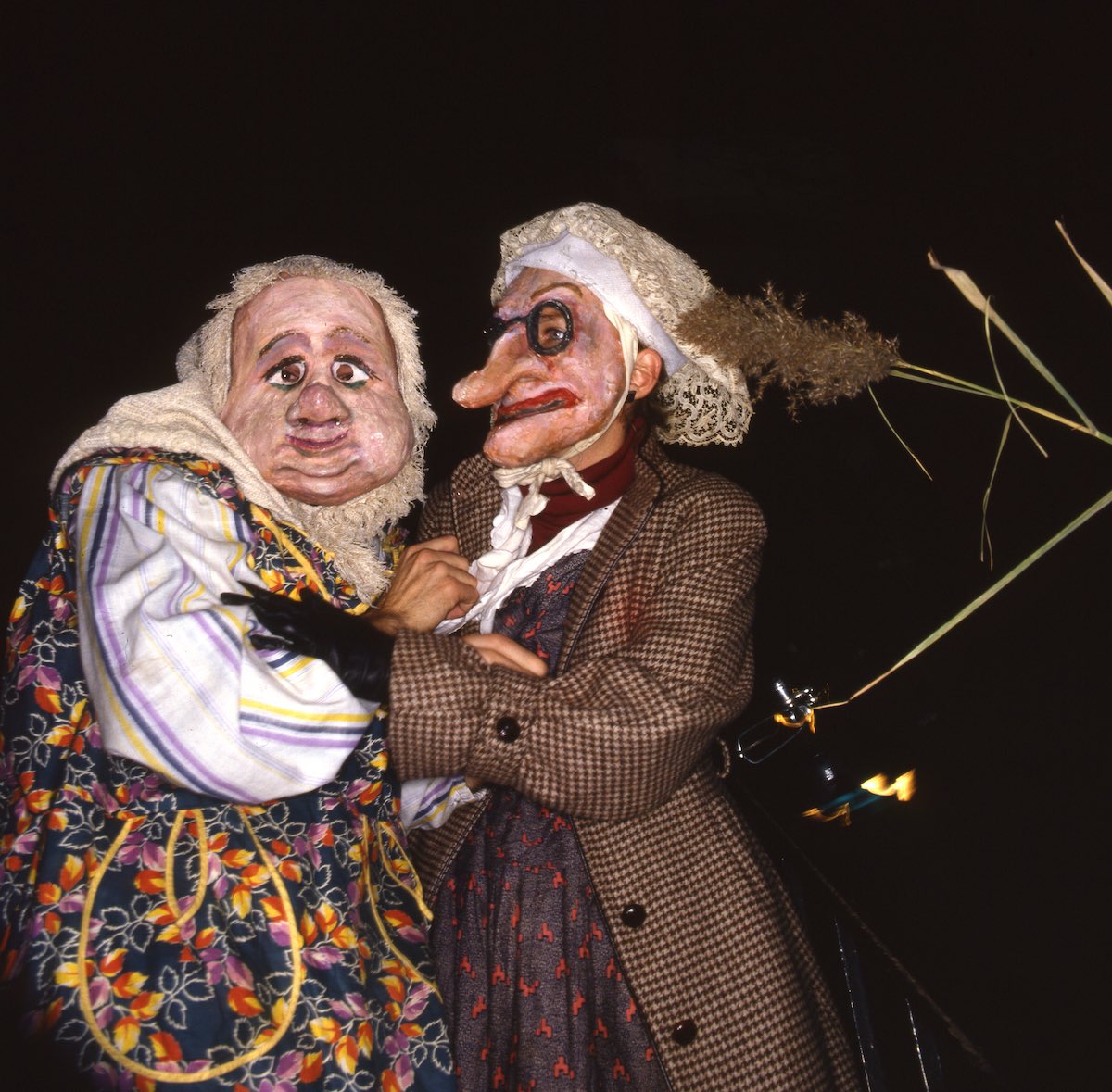 mashable's tweet image. NYC's iconic Halloween parade, in 1980: on.mash.to/1KKov83 ht @theretronaut