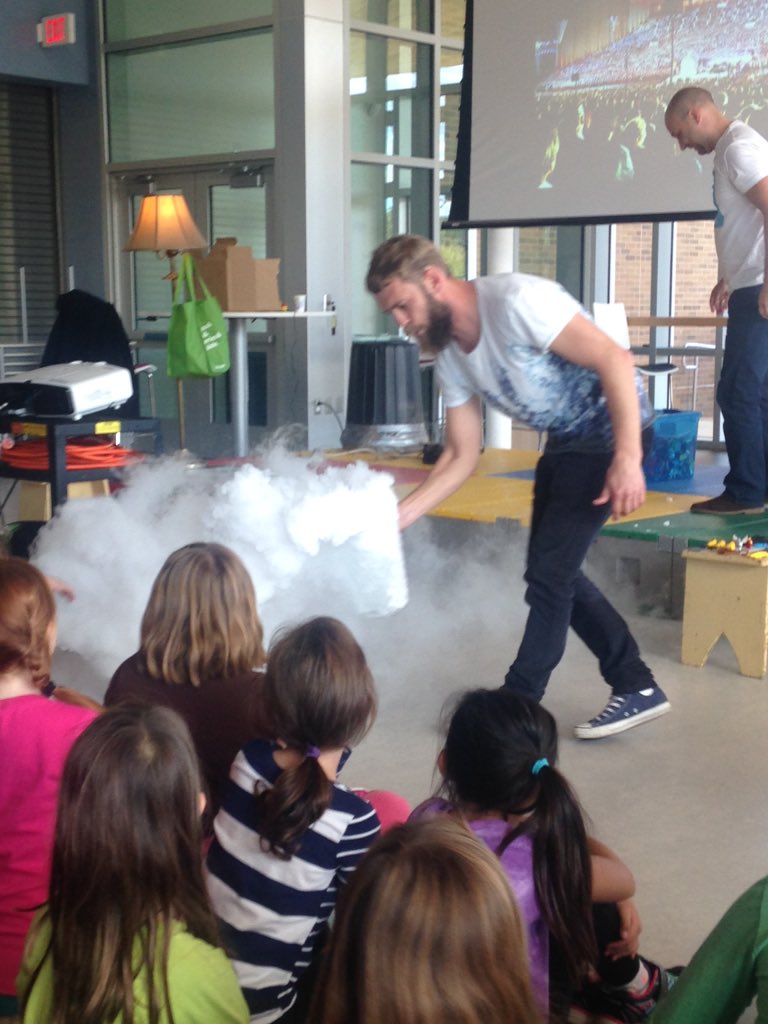 Making clouds <a href="/DiscoveryAPS/">Discovery APS</a>