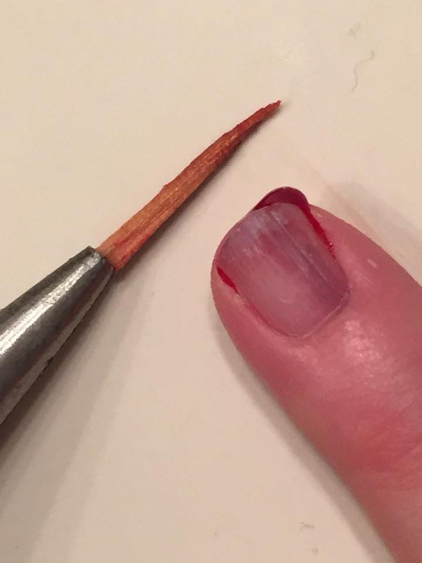 Пытка выдергивание ногтей. Загоняли иглы под ногти. Ногти иглы. Узор на ногтях зубочисткой. Ногти иглы.