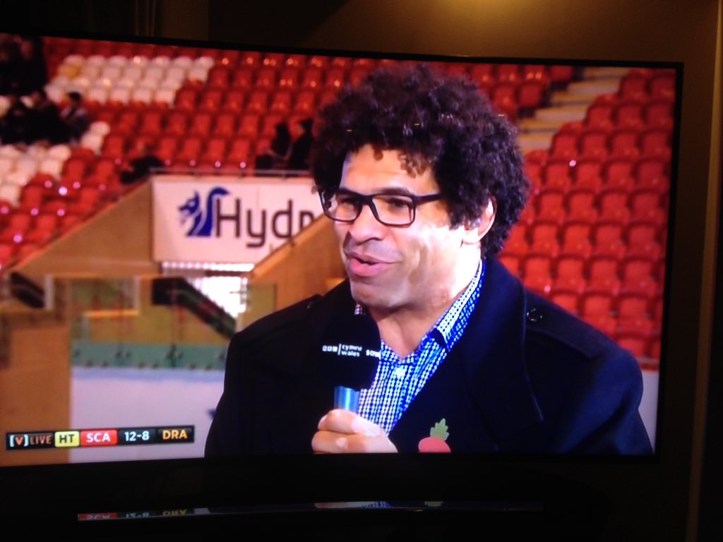 WelshDalaiLama's tweet photo. That bloke from The IT Crowd has let himself go. https://t.co/tf8sz51gAD