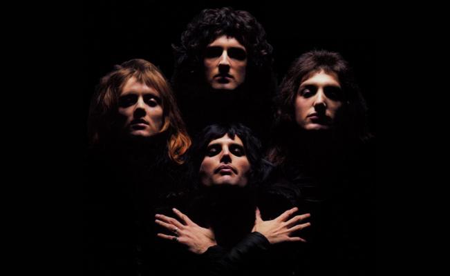 El_Universal_Mx's tweet photo. #ENTÉRATE "Bohemian Rhapsody", de #Queen, cumple 40 años https://t.co/HtBmT5RUp1 https://t.co/wPmorw9VUq