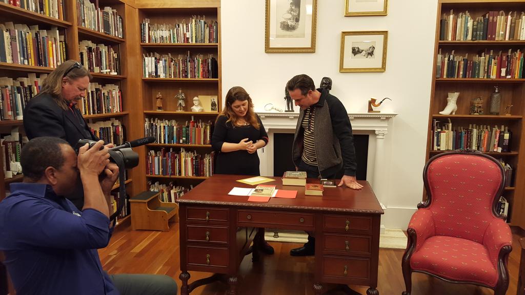 SherlockTour's tweet photo. Seeing the special books from the collection with @DavidArquette #SherlockTO @torontolibrary https://t.co/iuSeTDm2qY