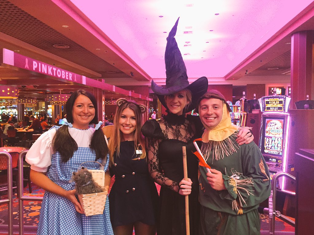 ROCKINGeventS's tweet photo. #TBBJBoo Having a blast a work today! #ThereIsNoPlaceLikeHardRock #WizardOfOz @SHRTampa https://t.co/czg0layzqf