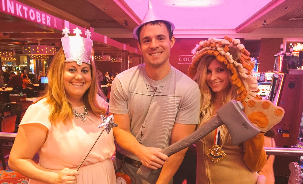 ROCKINGeventS's tweet photo. #TBBJBoo Having a blast a work today! #ThereIsNoPlaceLikeHardRock #WizardOfOz @SHRTampa https://t.co/czg0layzqf