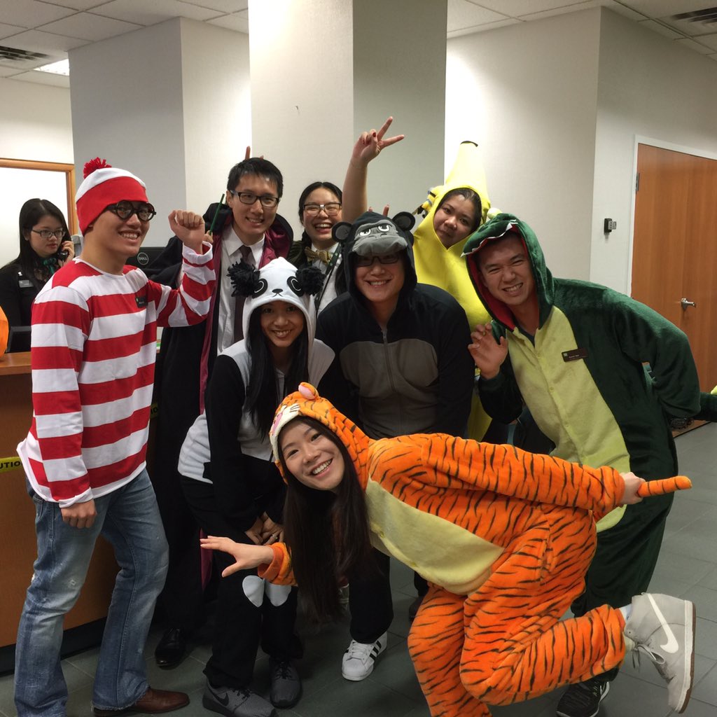 Halloween fun at Oakridge. Come by and say hi! #trickortreat @SilviaL_TD <a href="/AlbertBeh/">Albert Beh</a>