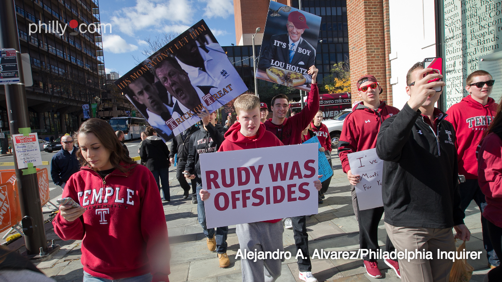 PhillyLens's tweet photo. Everyone ready for Temple v. Notre Dame tomorrow night? These fans over at College GameDay are! https://t.co/48Y3773wBg
