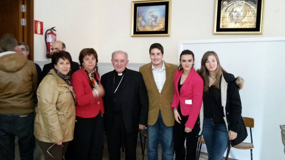 SPYSFjovenes's tweet photo. #GraciasDonFrancisco Ha sido usted un ARZOBISPO con mayúsculas. Sus palabras nos han llegado al corazón. https://t.co/ojqQTZBLM3