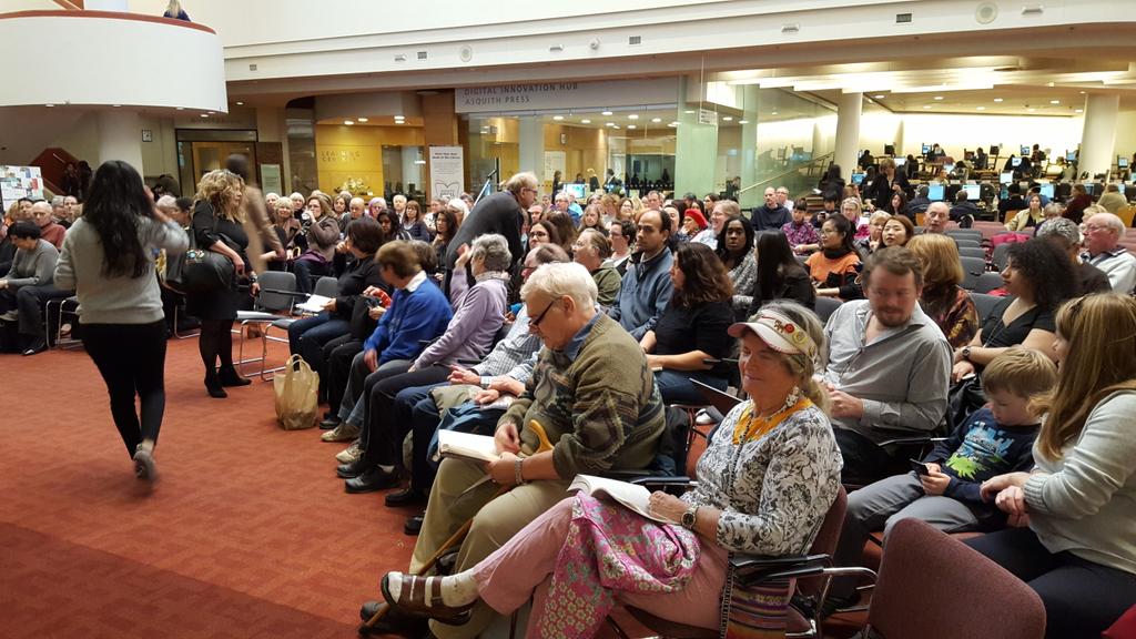 SherlockTour's tweet photo. Everybody is here for the star talk!
#SherlockTO @torontolibrary
@DavidArquette @Renee_Olstead @kylegatehouse https://t.co/fHO6xC3HXz