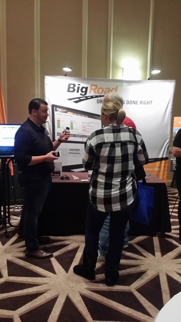 bigroad_marcia's tweet photo. @bigroad_brock showing the ins and outs of BigRoad! @bigroadinc @NASTCTWEETS #NASTCConference https://t.co/7nLBpufnh8