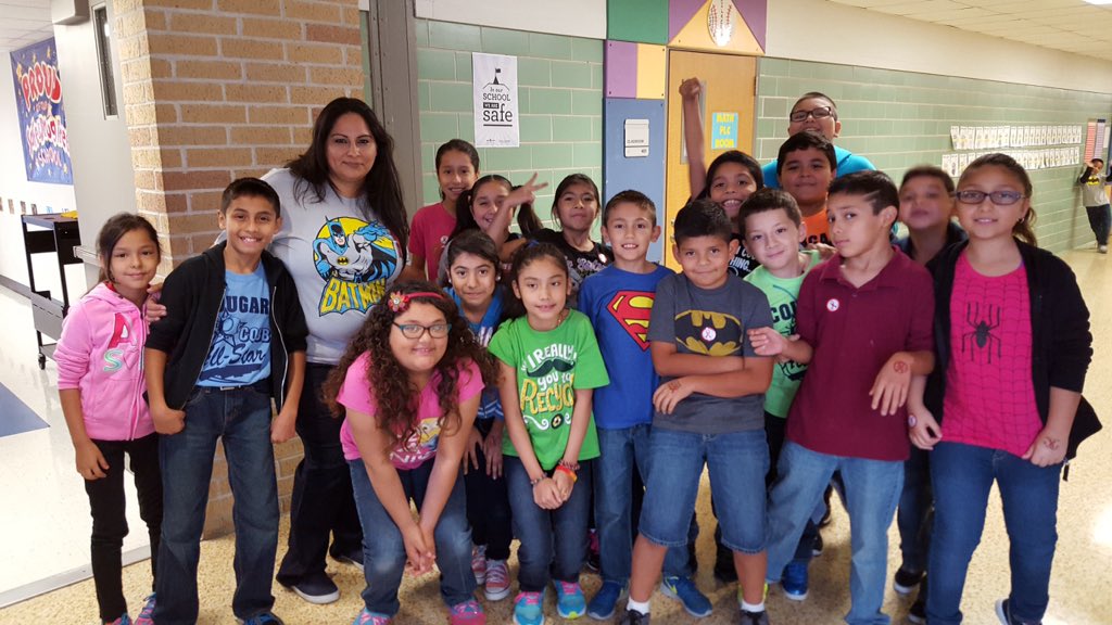 CobbElem's tweet photo. Red Ribbon Week, "We have the Power to be drug free"  Superhero Shirt and Jeans. Proud to be drug free. https://t.co/sbdtkepGpk