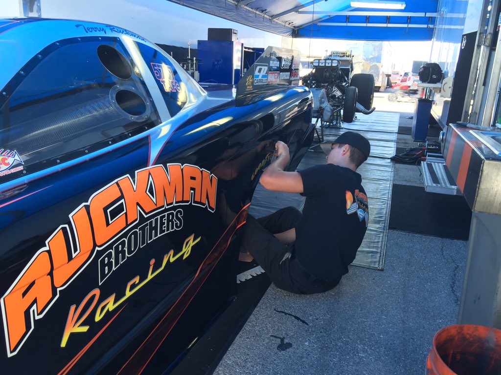 RuckmanBrothers's tweet photo. We're out here at @LVMotorSpeedway running at 2:30! https://t.co/4ivFhFpP5C