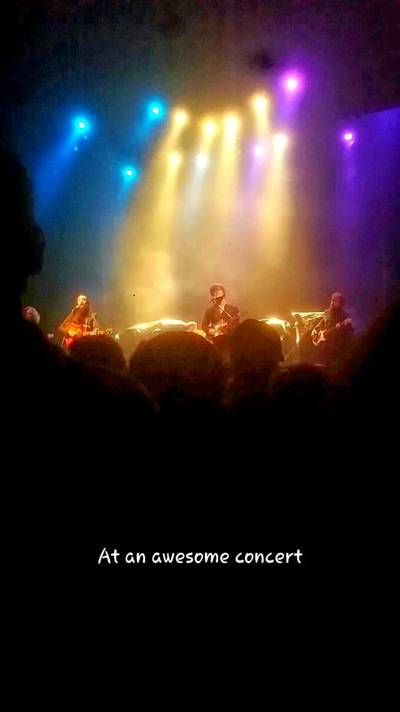 Karlineberger's tweet photo. The first time I heard of @theohhellos and @CereusBright was last night... at their concert. I am now in love. https://t.co/GutFFbNuQ3