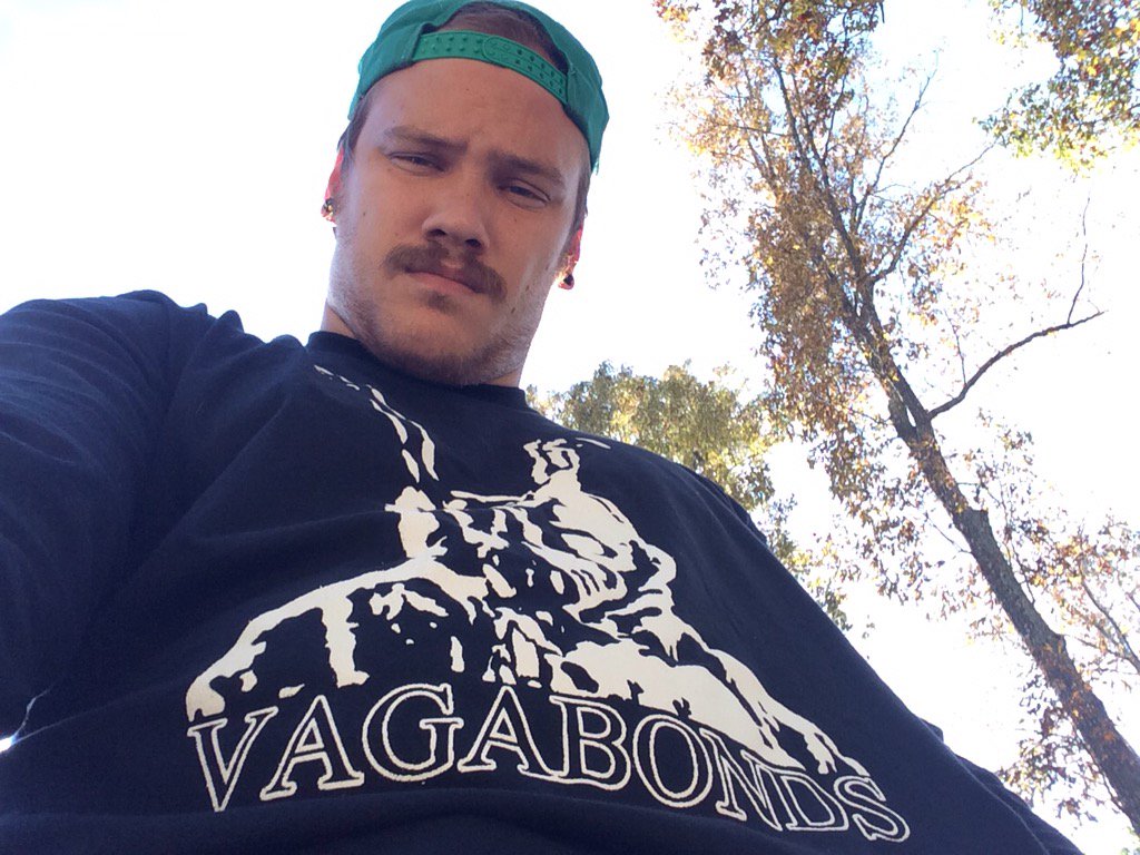 LocalsOnlyPod's tweet photo. We believe in the local scene. Not our scene. ALL scenes. Go checkout @VagabondsMI #LocalsOnly #MichiganHardcore https://t.co/k84Mdy81EB
