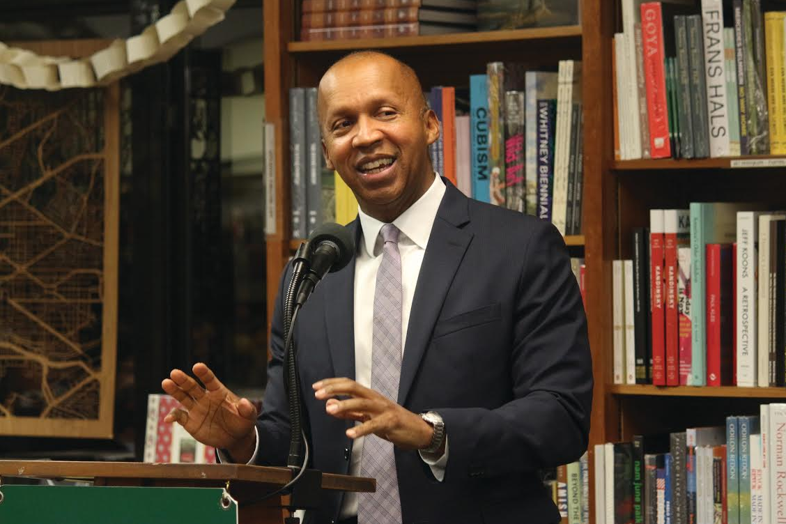 MuseumModernArt's tweet photo. Stream a Q&amp;A with Bryan Stevenson, author of bestseller "Just Mercy," tonight at 6:30 EST. https://t.co/rDChUop3Eb https://t.co/XDbXczHm02