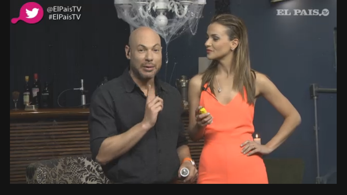 elpaisuyopinion's tweet photo. Comenzamos con la previa de halloween en #TvShow con @jimmycastilhos y @lucianitagonzal https://t.co/ZC6XYMQ6Wu