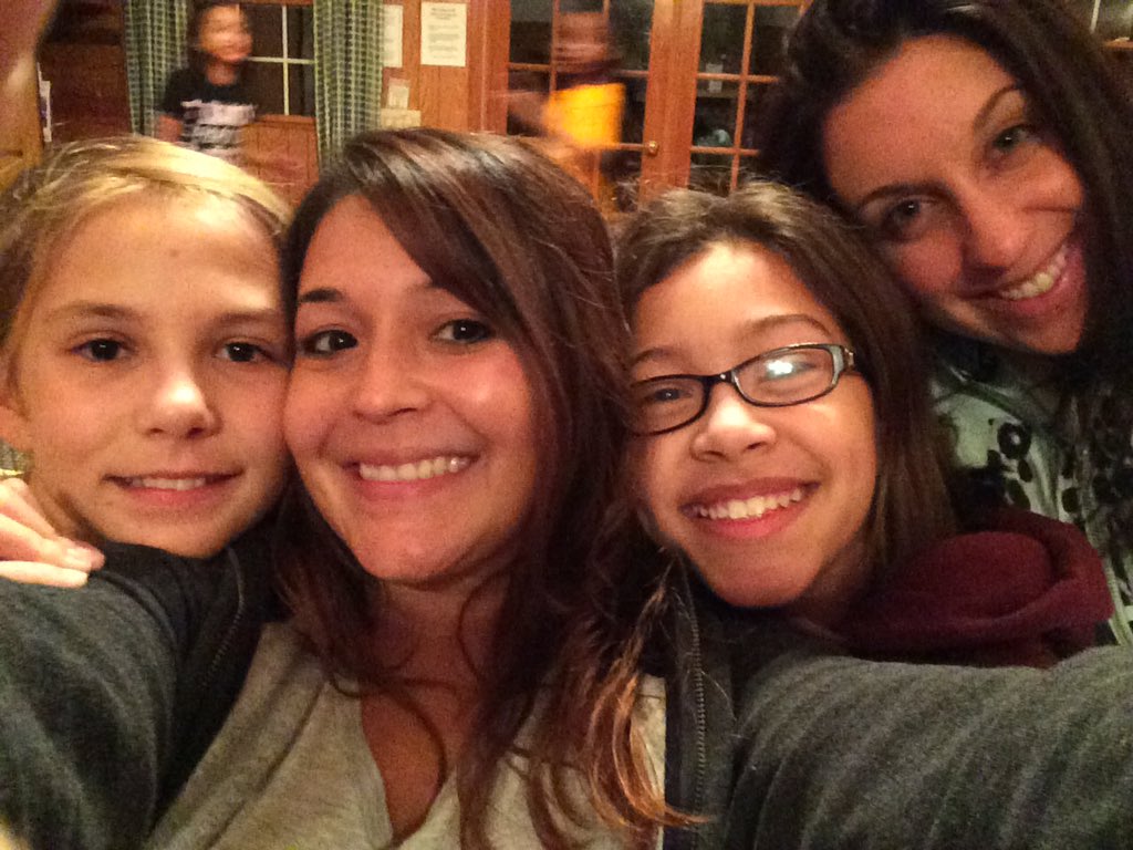 0xEarlineB's tweet photo. Camp Bernie was a blast! @BenFranklinES @MissPetruzzi https://t.co/fIyUnwTaiF
