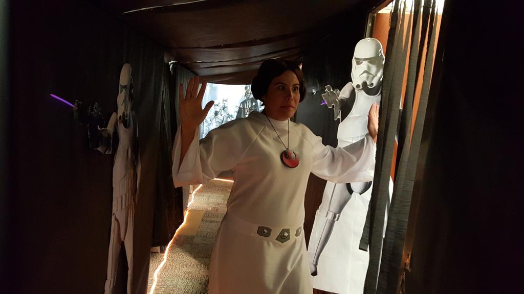 KBaumgardner_CI's tweet image. Watch out Princess Leia (Desirie)  #HappyHalloween #sisd