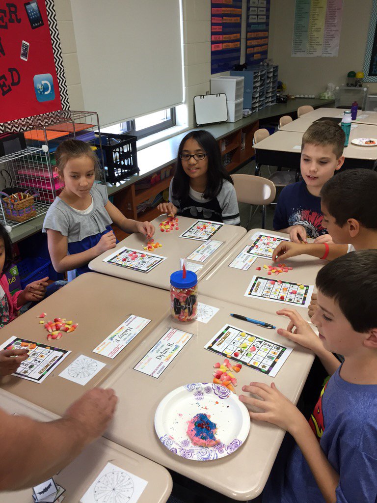 HighFiveHeisler's tweet photo. #fallbingo #party #Conley158 https://t.co/7H1tOxv1g0