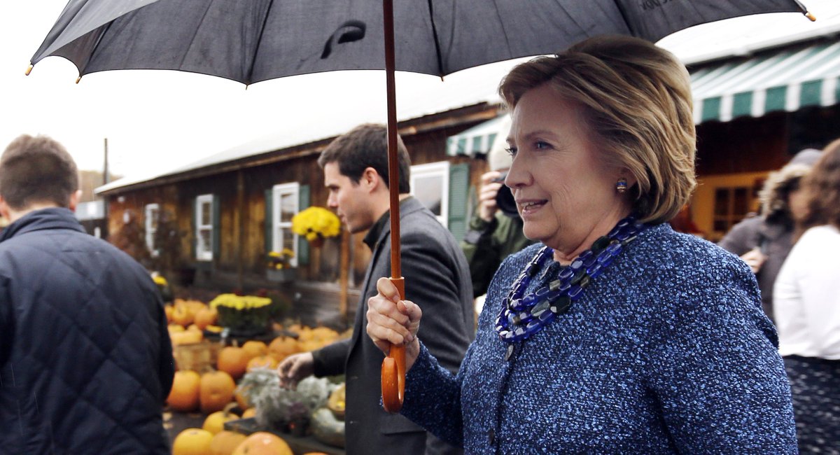 Hundreds more Hillary Clinton emails now deemed classified politi.co/1jXts8A | AP Photo