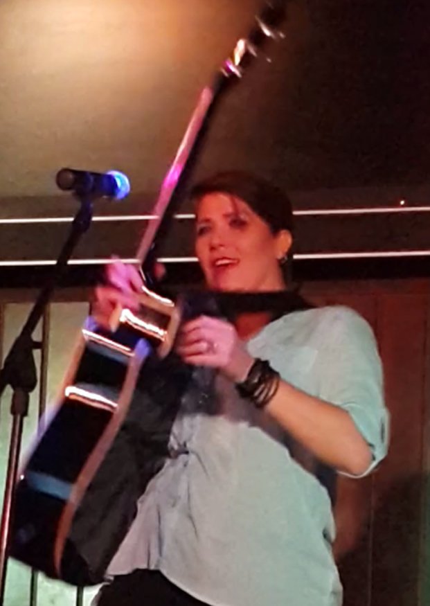 Lorinda_Torsian's tweet photo. See me perform live @firkincenturion with @cap43e @anniecurtin @georgecurtin__ Mention #Cap@Firkin free entrance!! https://t.co/92pTwr5AfF