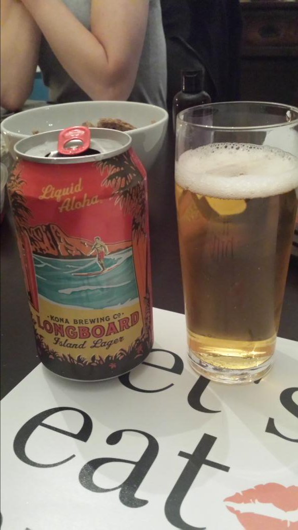 De beste vrienden nemen gewoon bier voor je mee uit Hawaii! MAHALO <a href="/scheepers_rob/">Rob Scheepers</a> #liquidAloha