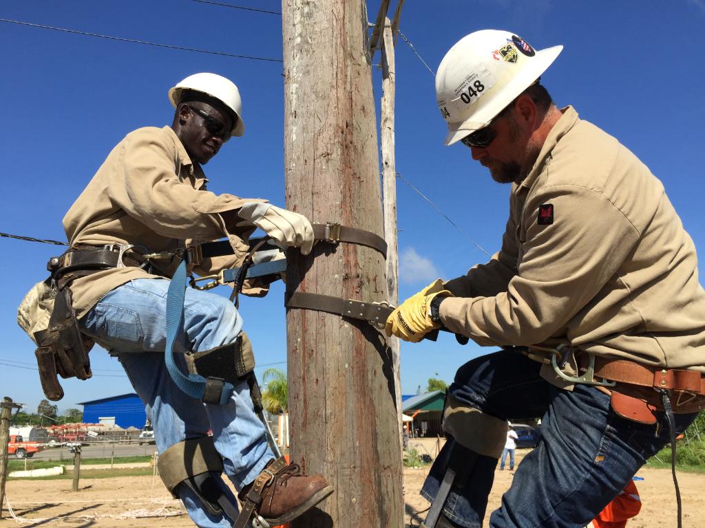 Portland General on X: PGE Lineman Joel Wallace teaches safe pole