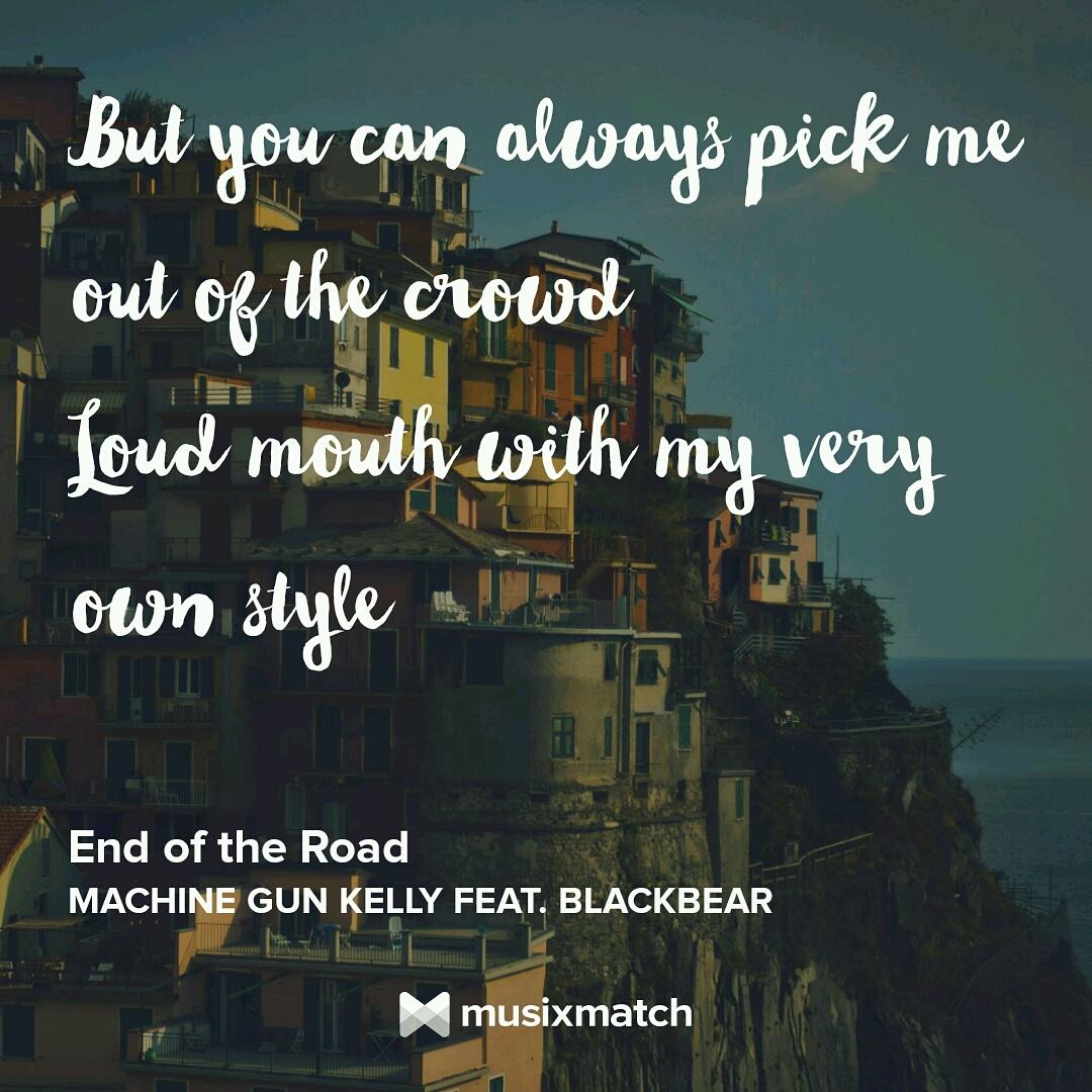 baelovesyou07's tweet photo. Be different @machinegunkelly https://t.co/l8VHS2jZ69