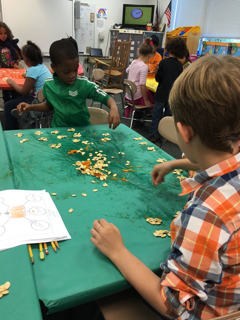 MrsGs_WiseOwls's tweet photo. Pumpkin Investigation and Math today! #pumpkinsfloat #learnedsomethingnew #countingseeds #FunFriday 🎃 @PoeMagnetES https://t.co/58SW6L0Pfr