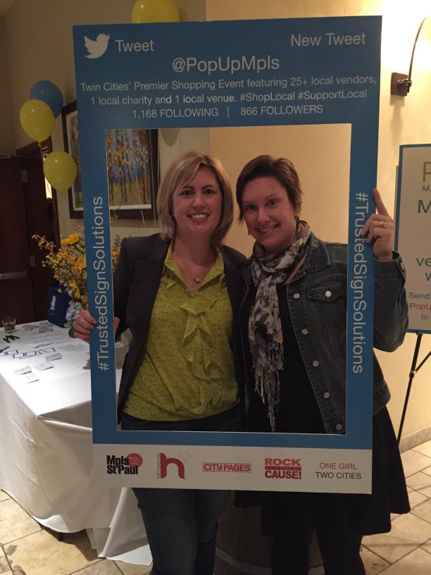 Hill_emj's tweet photo. @PopUpMpls fun night with Jill! https://t.co/bSS2nXlNAy