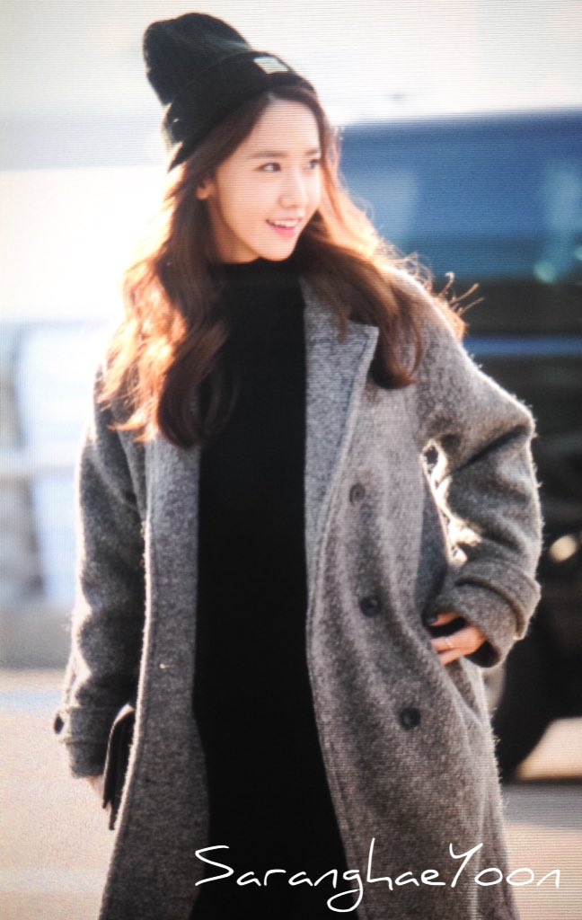 [PIC][31-10-2015]YoonA khởi hành đi Đài Loan để tham dự Fansign cho thương hiệu "H:CONNECT" vào sáng nay - Page 7 CSm6LNTVEAAy4wn