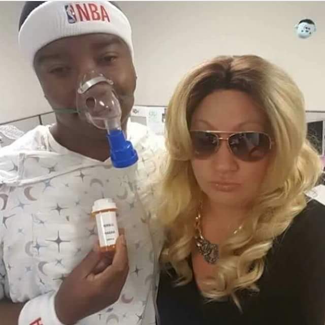 LacyNeff's tweet photo. No chill #Halloween https://t.co/6FbztJ4i0z