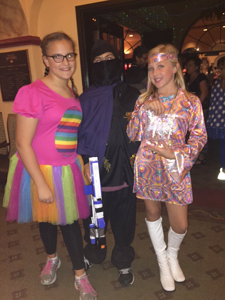 SonterraMembers's tweet photo. Happy spooktacular everyone! Great costumes kids !! https://t.co/PCCml42TTN