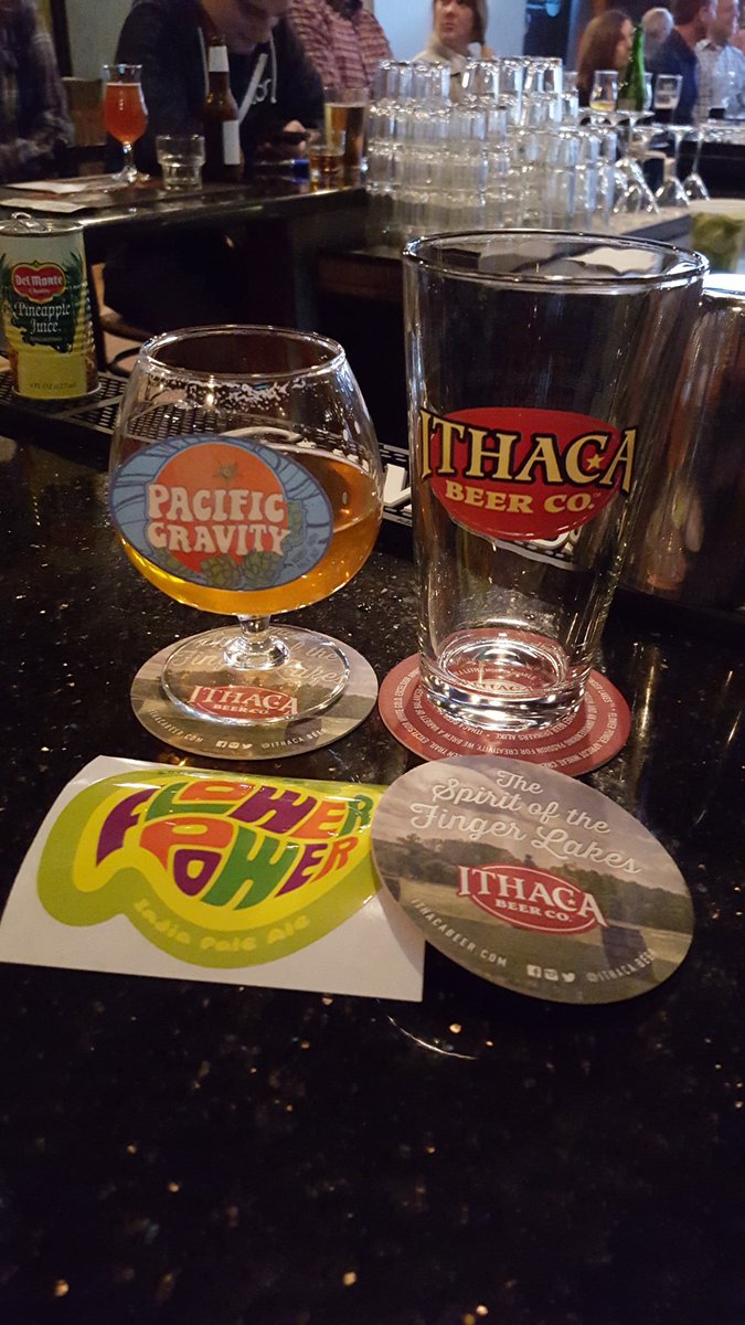 DeltaFoxtrot66's tweet photo. @ithacabeer box of Hops #hoppyhour @SideBarWc #creeker #javapower #pacificgravity #flowerpower #craftbeer https://t.co/nXt05URBoj