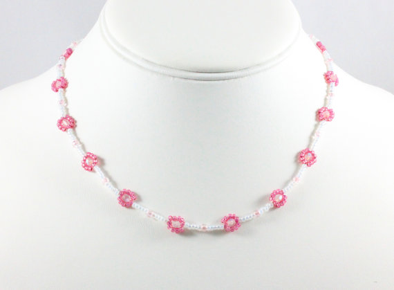Beadedtweets's tweet photo. ❣„ #pink daisy chain girls #necklace. #stockingstuffer only found at beadfulstrings https://t.co/m77831DF5T https://t.co/O0zHlc6Fz8