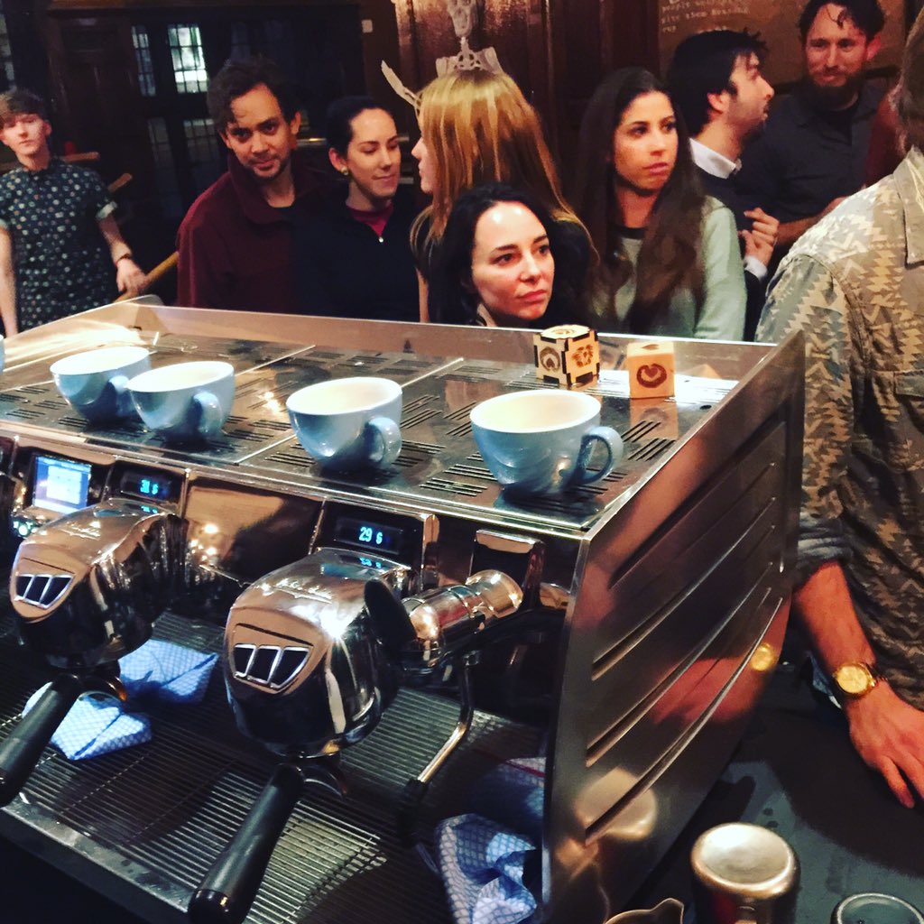 timthecoffeeguy's tweet photo. #200degsthrowdown in full swing!! https://t.co/AVdbfs0CGL