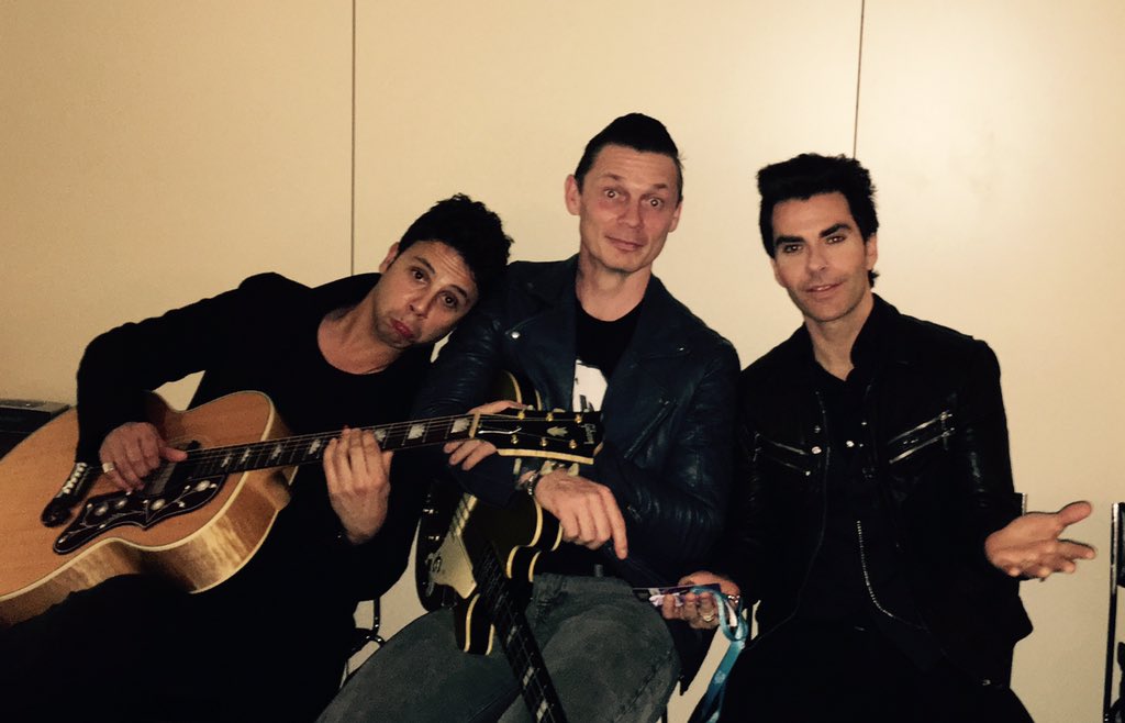 stereophonics's tweet photo. Bilbao!  Good to meet you!! #KeepTheVillageAlive https://t.co/btDIrAvodJ