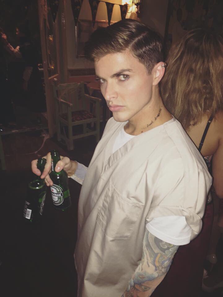 Loved dressing up as @RubyRose last night 💁🏻😘 #RubyRose #OITNB #twins