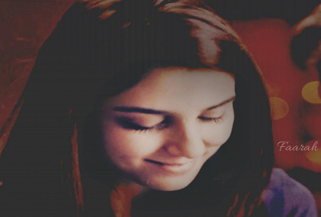 KiranArain1's tweet photo. When she is shy😊😊 ..
#Faarah https://t.co/elNy7nIUJV