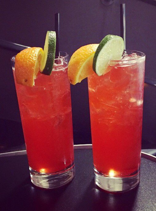 BCSeafoodATL's tweet photo. You made it through the week! Halloween is tomorrow-start the weekend with us! #atldrinks #atlspecials #atlhappyhour https://t.co/xvXVRKD8By