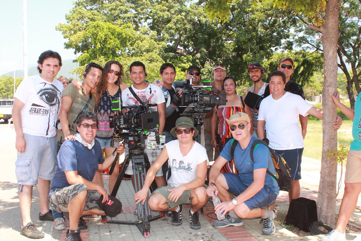 Así se vivió el último día de grabación de 'Diomedes' #HastaSiempreDiomedes canalrcn.com/diomedes/galer… <a href="/HerneyLuna/">Herney Luna</a>