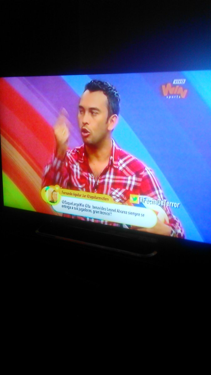diegocastle10's tweet photo. #fechadeterror soy hincha de nacional pero lo de santafe es para aplaudir y bien por el fútbol colombiano. https://t.co/uLIPeplmcK
