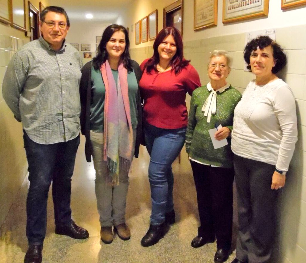 plataformsocial's tweet photo. L@s voluntari@s son los que crean puentes; gracias x formar parte de este pequeño proyecto :) https://t.co/oQjm81aYHT